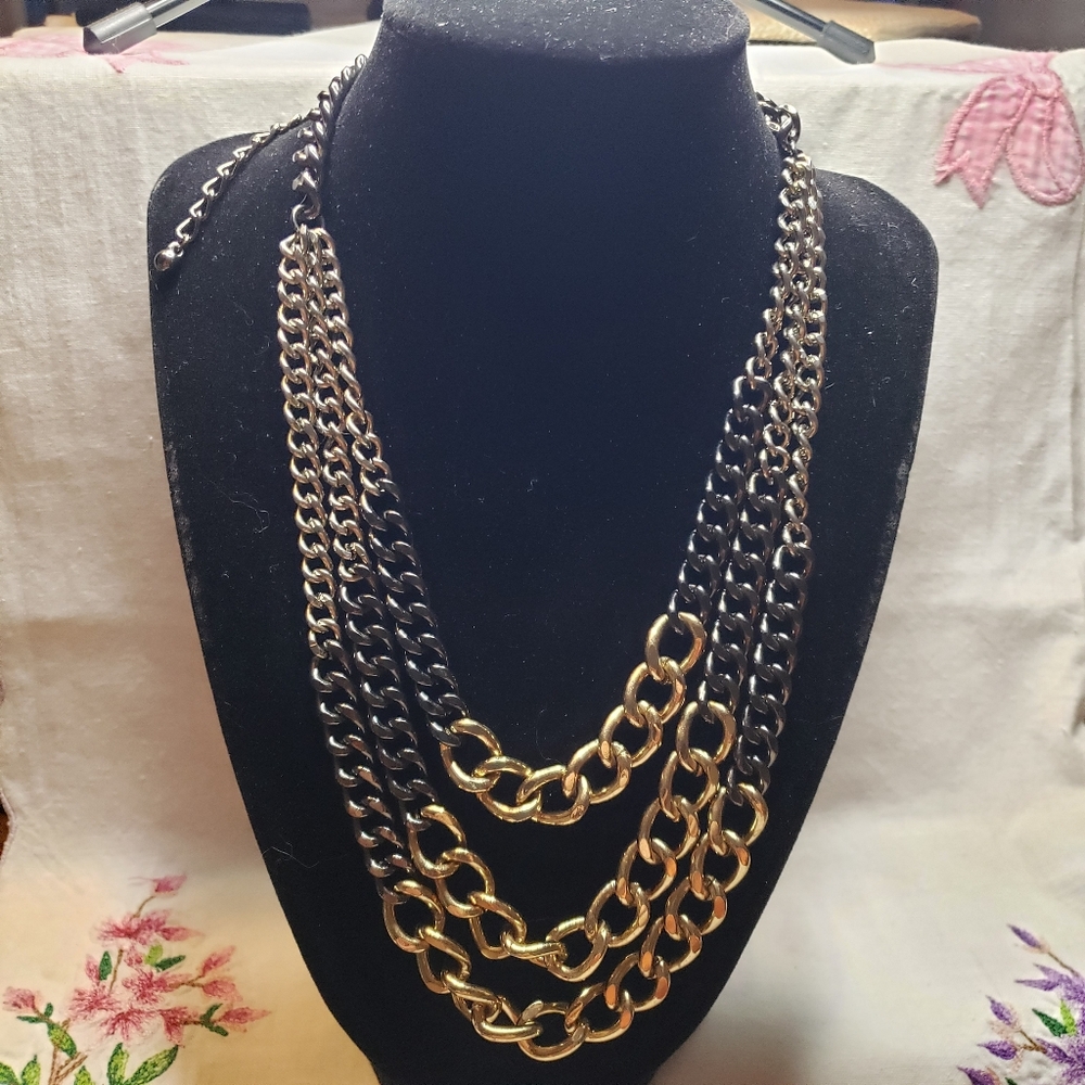 Elegant Goldtone, Silvertone, And Gun Metal Tone 3 Chain Necklace